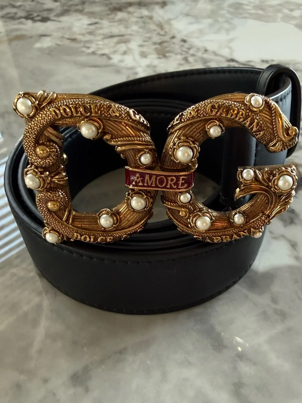 Dolce & Gabbana Black Leather Belt with Gold Pearl-Embellished 'DG' Buckle - Picture 2 of 11
